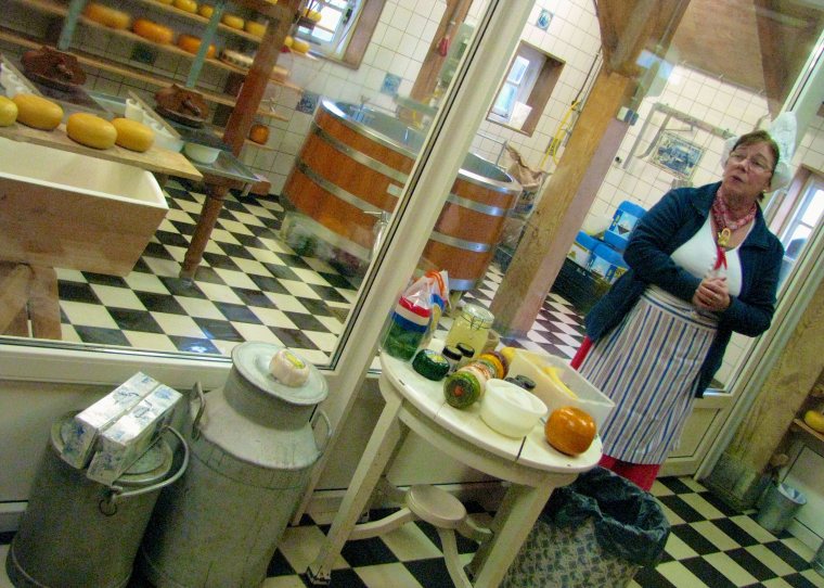 zaanse schans cheese farm 2.jpg