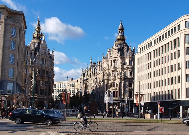 Antwerp diamond_district 1