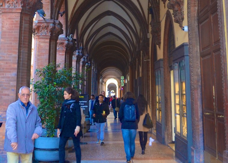 Bologna porticoes 7