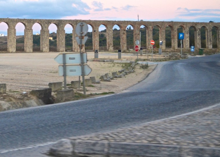 Aqueduct_ObIdos_1.JPG