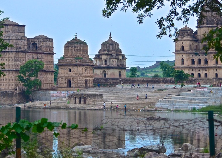 Chhatris_Orchha_13