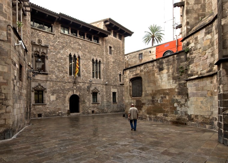 Barri_gòtic_Barcelona_3.jpg