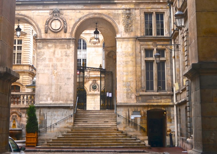 City Hall_Lyon_France_2.jpg