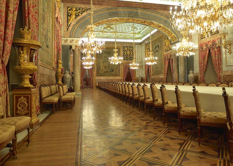 Comedor_de_Gala._Palacio_Real_de_Madrid.jpg