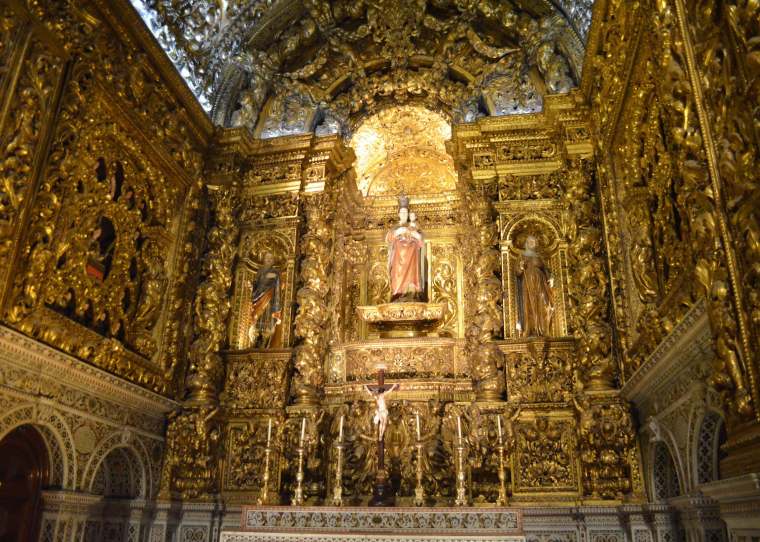 Sao Roque_Chiado_Lisbon_Portugal.jpg