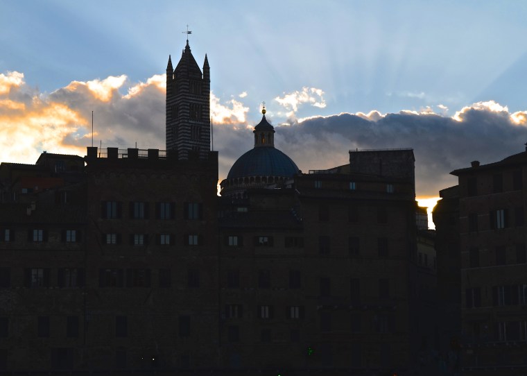 Siena_Tuscany_Piazza_Campo_4